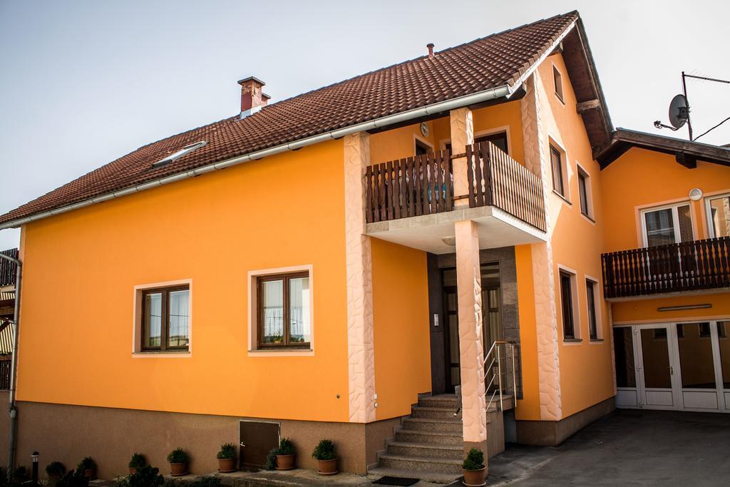 Apartment Pavlesic Слуни Номер фото