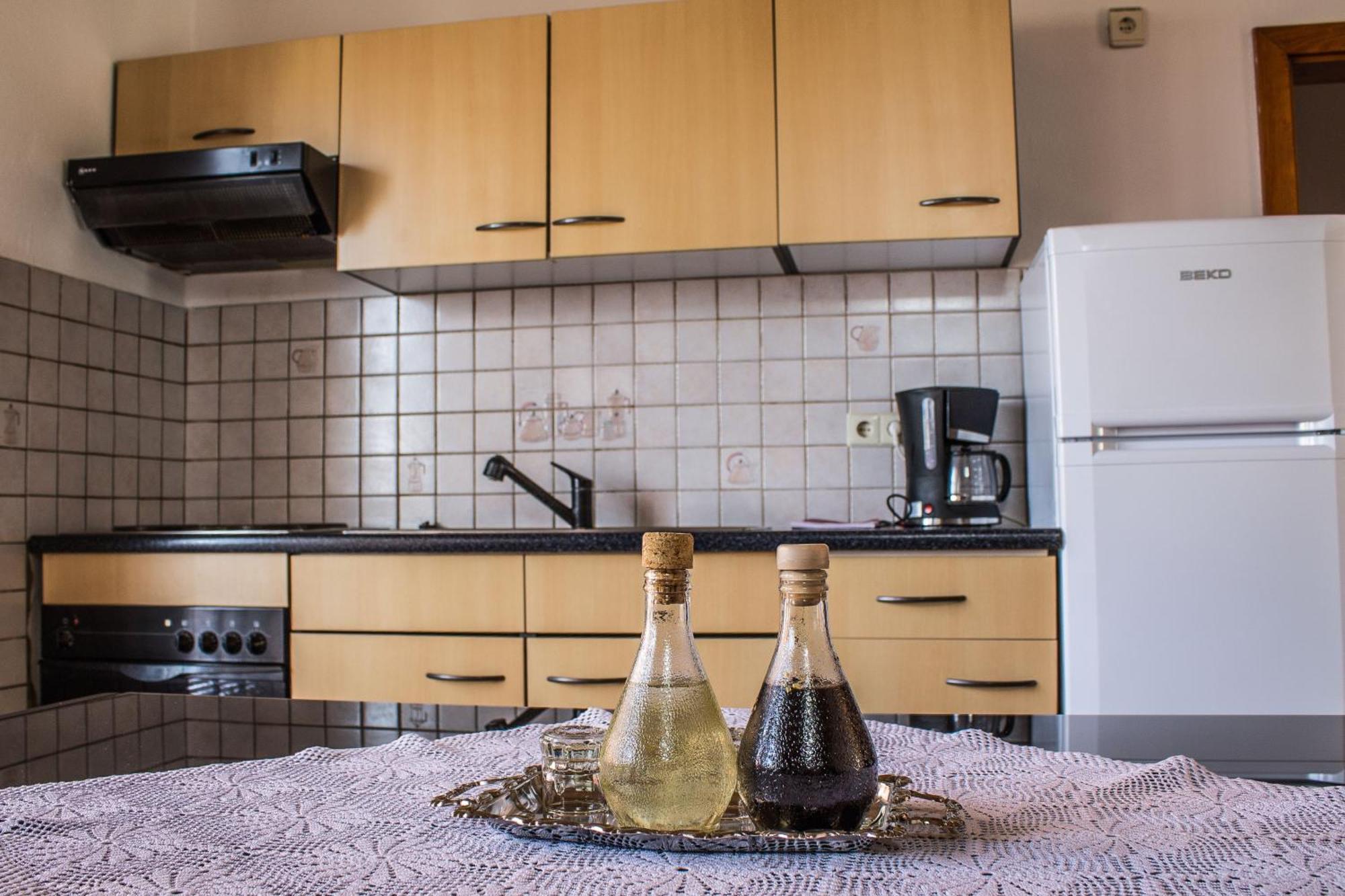 Apartment Pavlesic Слуни Экстерьер фото