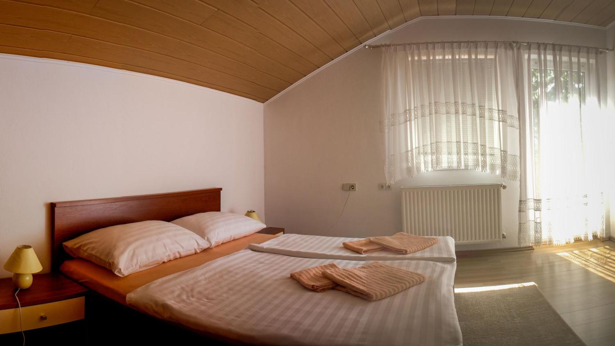 Apartment Pavlesic Слуни Экстерьер фото